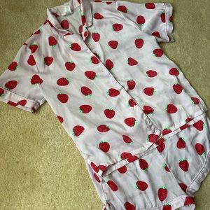 Strawberry woman sleeping set size small